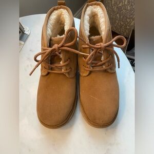 UGG Men's Neumel Classic Boots size 6